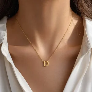 گردنبند حرف D