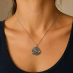 گردنبند زنانه نقره‌ای طرح ماهی