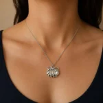 گردنبند صدف و مروارید