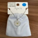 گردنبند گل بابونه نقره‌ای